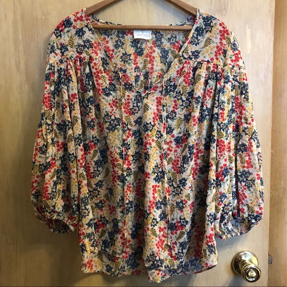 Pins & Needles Floral Top - Picture 1 of 8